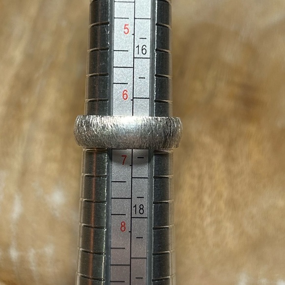 NWOT Natural Oval Shape Multi Fire Ethiopian Opal 925 Sterling Silver Ring - Picture 14 of 14